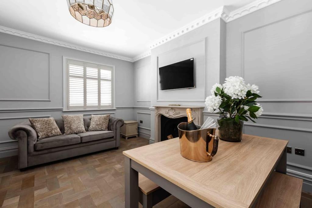 Centre Georgian Townhouse